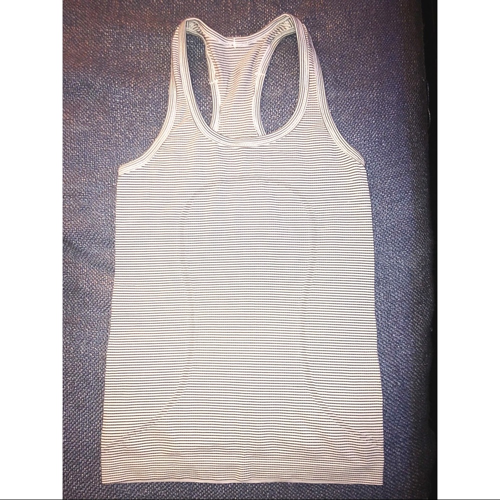 lululemon Swiftly Tech Racerback size 4 - EUC